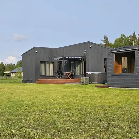 Semesterbostad Budas Plieņciems